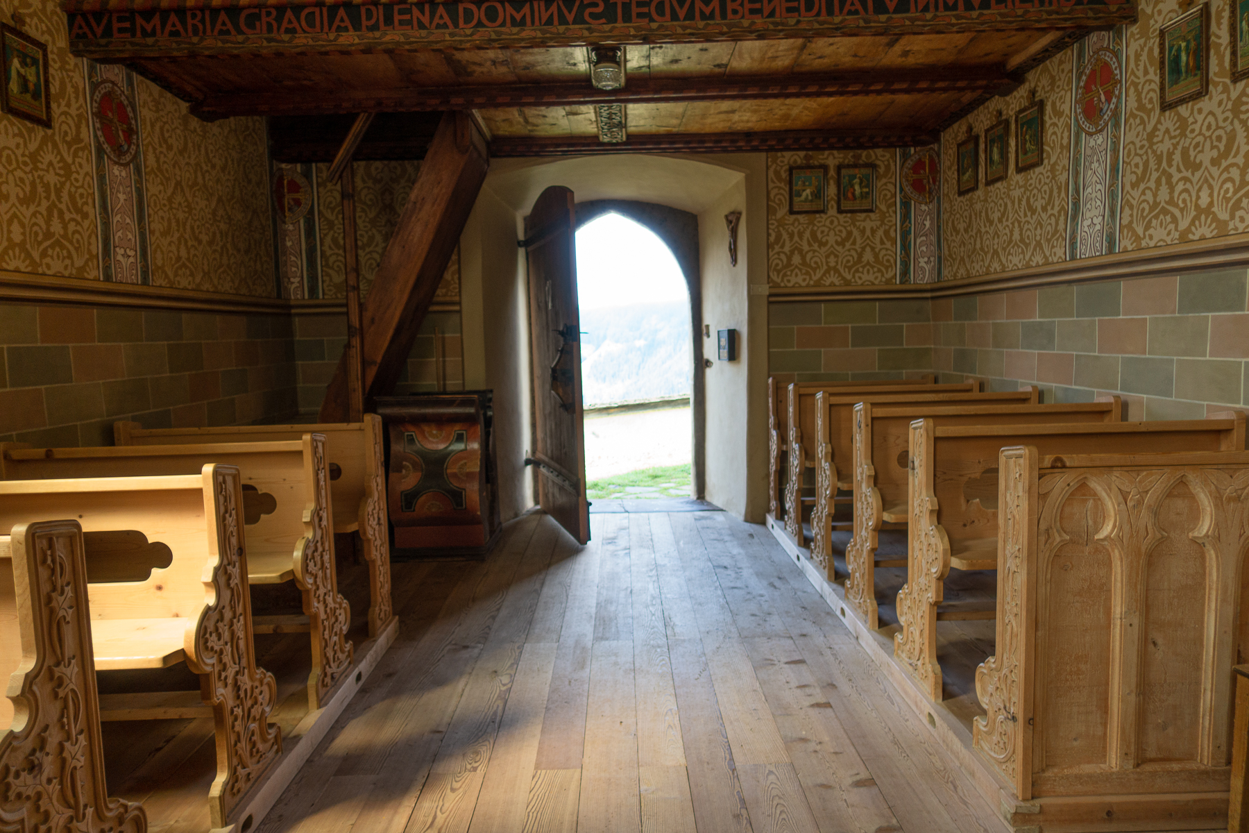 60DBB2BB-7EA6-437F-8995-0D09A166BF6B